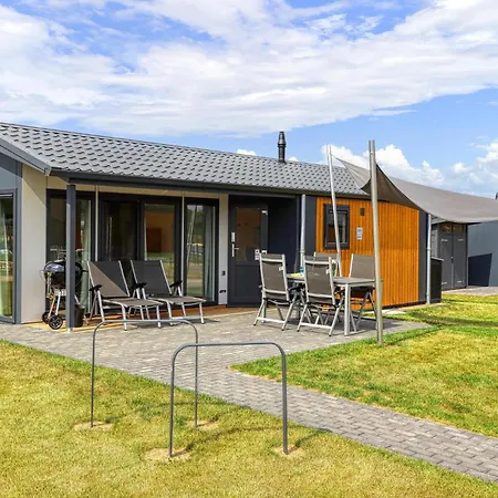 Holiday home Lovely In With Wifi