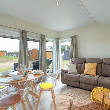 Holiday home Lovely In With Wifi Susel